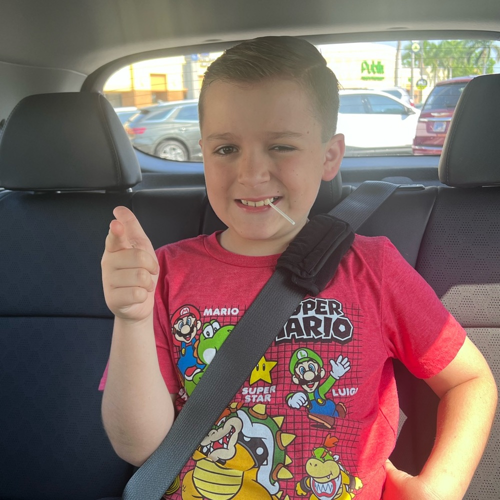 Meet your Posher, Tara - Picture 2 of 4